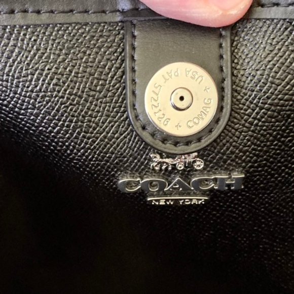 Coach City Tote In Signature Canvas With Vintage Rose Print  NWT Coach City Tote In Signature Canvas w/Vintage